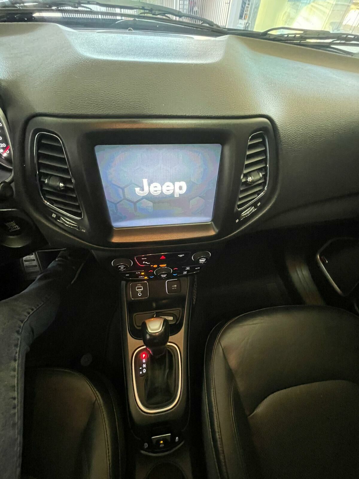 Imagem do veículo  JEEP COMPASS LONGITUDE 2.0